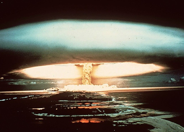 Atomwaffen sind eine schreckliche Bedr...d jedoch bislang nicht unterschrieben.  | Foto: - (dpa)