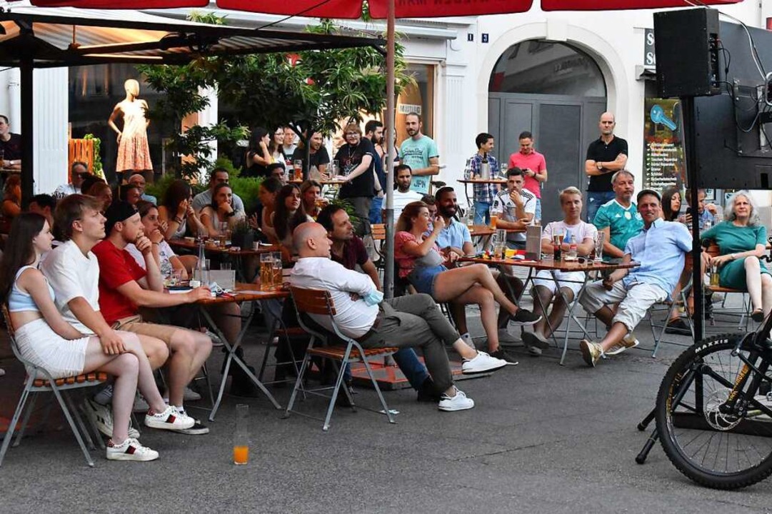 Fuballfans beim &#8222;Wilden Mann&#8220;  | Foto: Thomas Loisl Mink