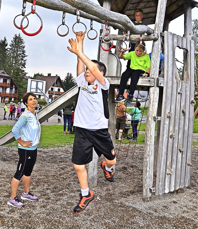 Vorwrts hangeln Richtung Sommer: Juge...e Bewegungen der jungen WSG-Sportler.   | Foto: Annemarie Zwick