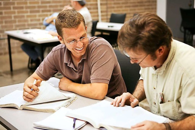 Wer sich qualifiziert, kann besser auf berufliche Vernderungen reagieren.  | Foto: fotolia.com/Lisa F. Young