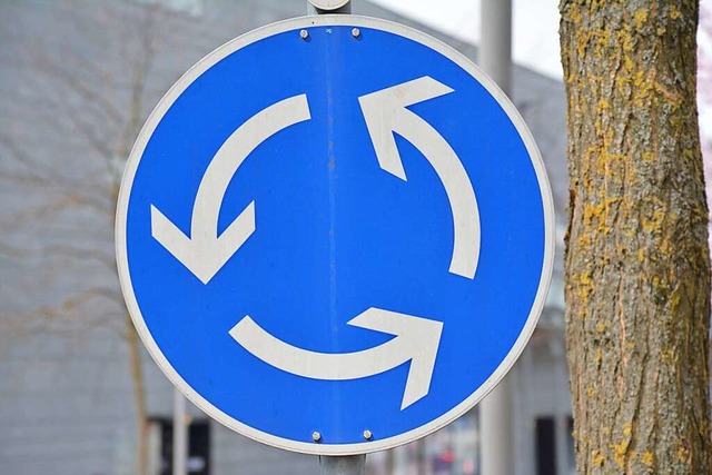 Die Untere Verkehrsbehrde soll die be...fen, so der Wunsch des  Gemeinderats.  | Foto: Hannes Lauber
