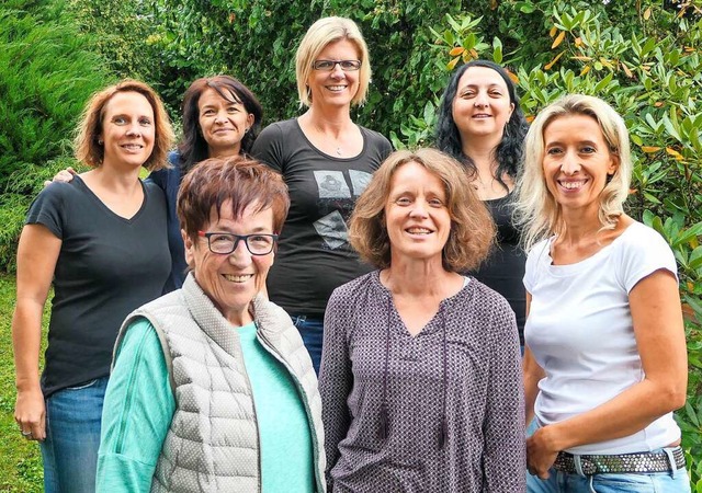 Das Vorstandsteam des Frauenvereins Ha...dy Greiner (vordere Reihe, von links).  | Foto: privat