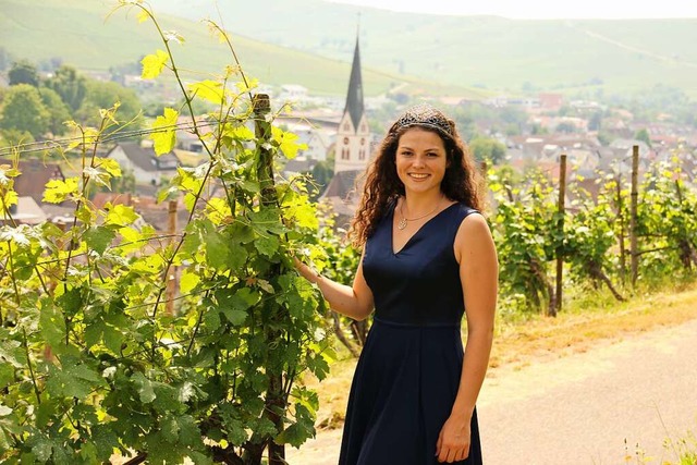 Die neue Badische Weinknigin Katrin L...inbergen ber ihrem Heimatort Ebringen  | Foto: Mario Schneberg