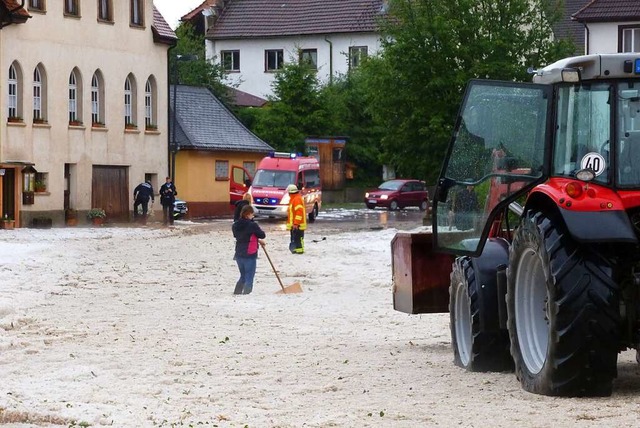 berflutungen in Bachheim, einem Ortsteil von Lffingen.  | Foto: Karla Scherer