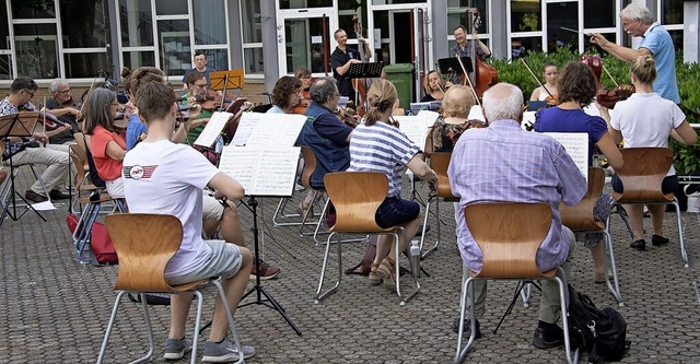 Hochmotiviert arbeiten die Musiker des...es Markgrfler Gymnasiums in Mllheim.  | Foto: Volker Mnch