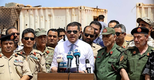 Der libysche Interims-Premierminister Abdul Hamid Dbeibah bei einer Rede  | Foto: MAHMUD TURKIA (AFP)