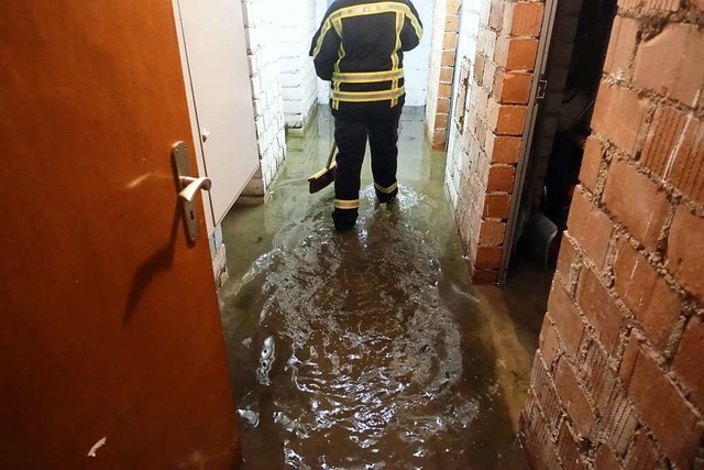 Wasser im Keller ist immer wieder die Folge von  Starkregen.  | Foto: Feuerwehr Bonndorf