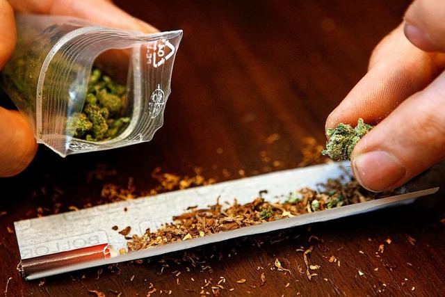 Um kiloweise Marihuana im Wert von 600...erfahren vor dem Landgericht Offenburg  | Foto: Daniel Karmann