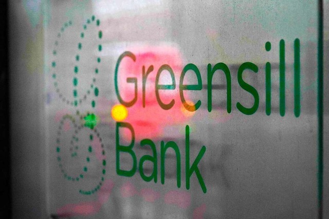 Die Folgen der  Greensill Bank-Pleite  beschftigen Btzingen weiter.  | Foto: PATRIK STOLLARZ (AFP)