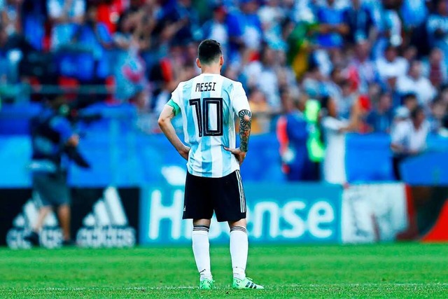 Adis: Lionel Messi nimmt mit Argentinien Abschied von der WM.  | Foto: BENJAMIN CREMEL