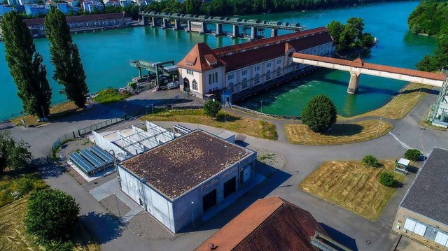 Das Kraftwerk in Grenzach-Wyhlen mitsa... den grnen Wasserstoff im Vordergrund  | Foto: Energiedienst