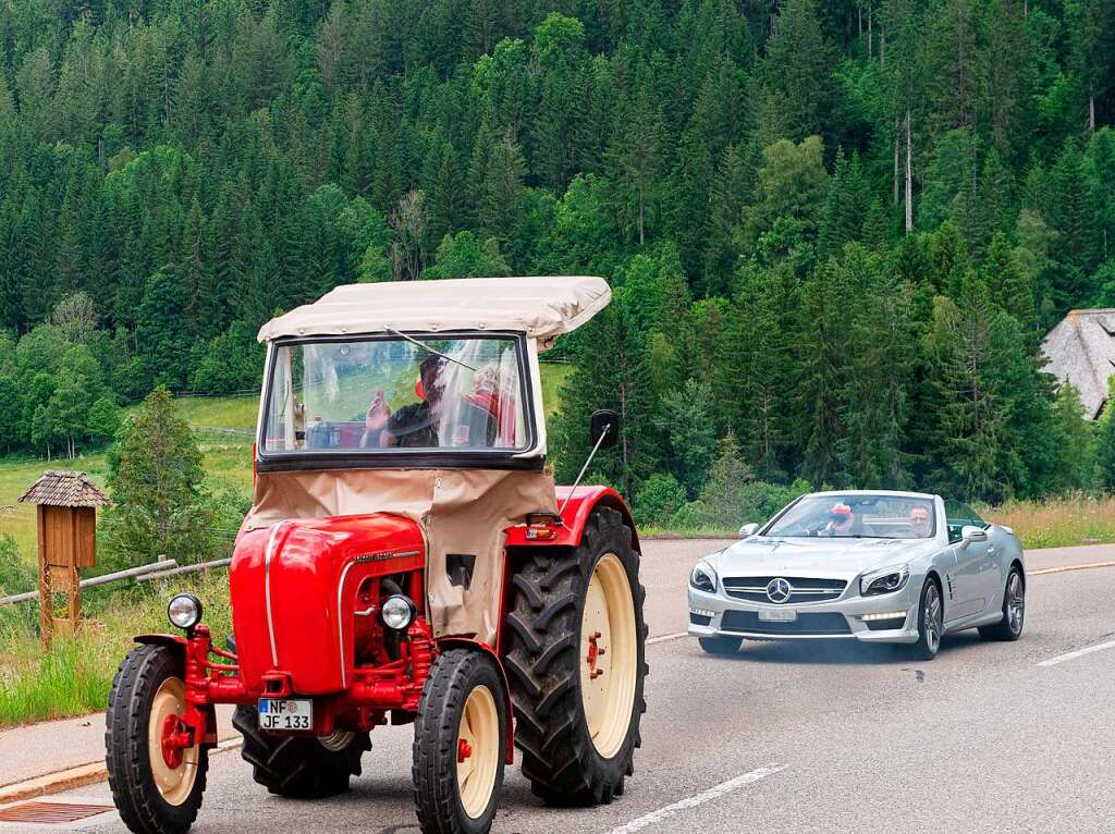 Porsche vor Mercedes