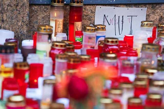 Trauer um die Opfer des Angriffs in Wrzburg  | Foto: Nicolas Armer (dpa)