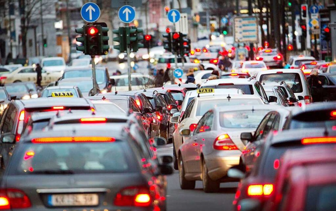 Der Motorisierte Individualverkehr sol...wieder kontrovers werden (Symbolbild).  | Foto: Martin Gerten
