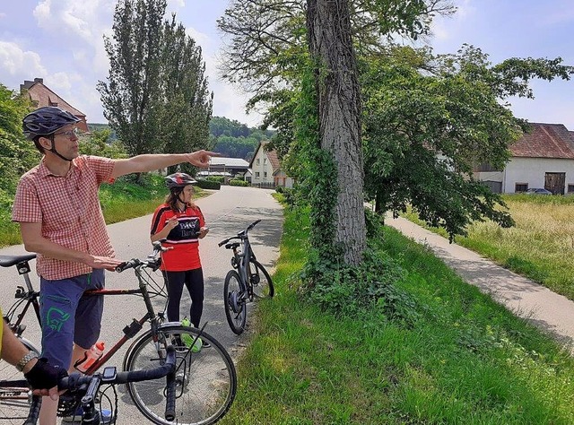 Der Fahrradexperte Christian Schuldt v...r Radfahrer an der B3 in Hecklingen.   | Foto: privat