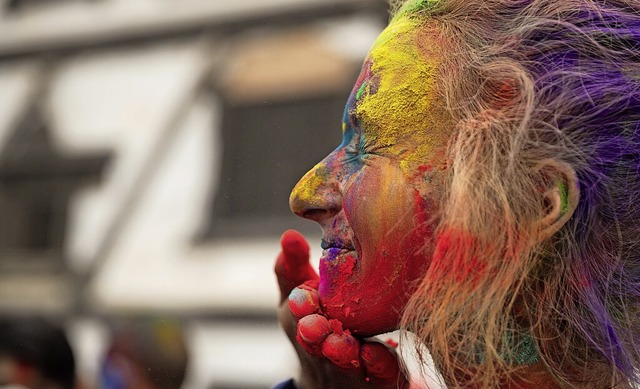 Farbig und vielstimmig ist die Welt, d... dem Zauber  der Sprachen der Wahrheit  | Foto: Prabin Ranabhat