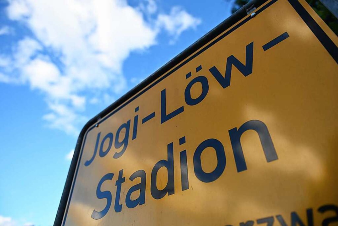 Das Stadion in Schönau ist nach Löw benannt.  | Foto: Jonas Hirt
