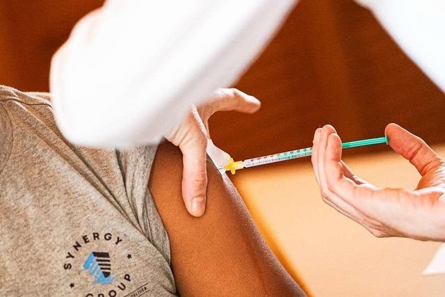 Spahn plant mit mehr als 200 Millionen Impfstoff-Dosen fr 2022