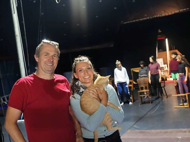 Freuen sich auf die Zirkuspremiere: Robert Eisele und Pauline Brger.  | Foto: Beatrice Ehrlich