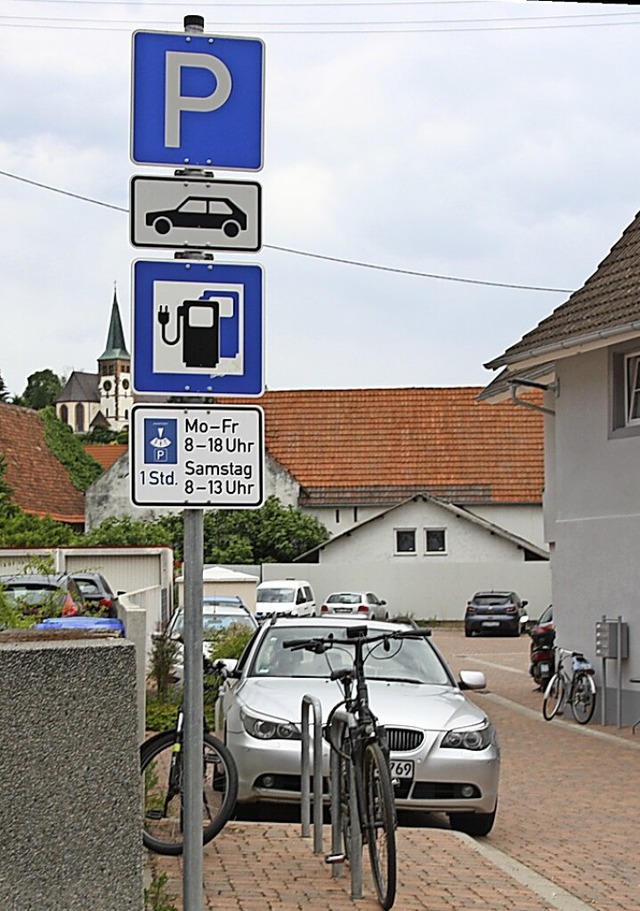 Die Parkzeiteinschrnkung am Parkplatz Rssle entfllt.   | Foto: Christiane Franz