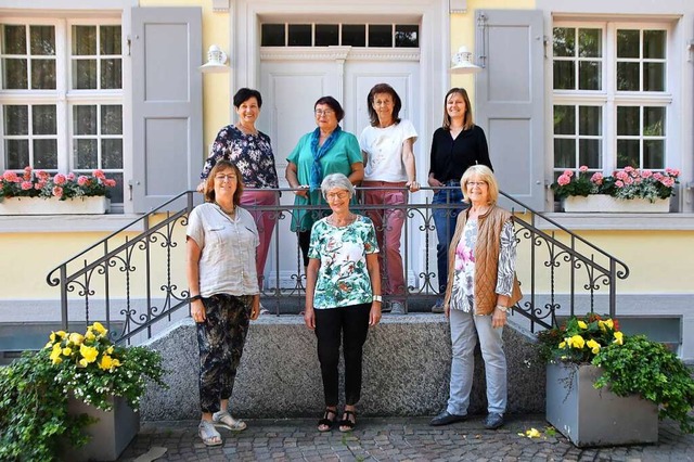 Manuela Eder, Gerlinde Schonhardt, Gab...e Besonderheiten von Rheinfelden nahe.  | Foto: Horatio Gollin