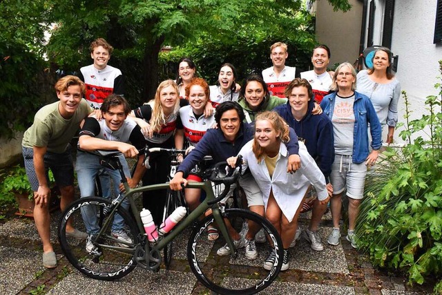 Die vollstndig geimpfte Radlergruppe ...Maier und Tine Strohmeyer (von rechts)  | Foto: Thomas Loisl Mink