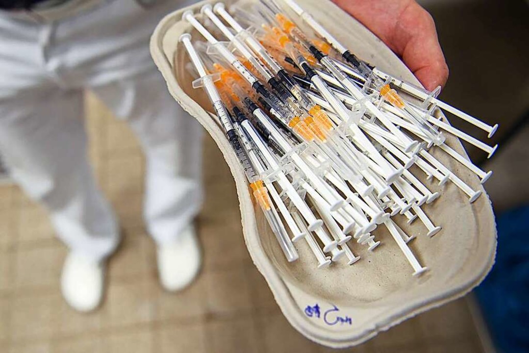 Fuhren einige Impfwillige doppelgleisig?  | Foto: Gregor Fischer (dpa)