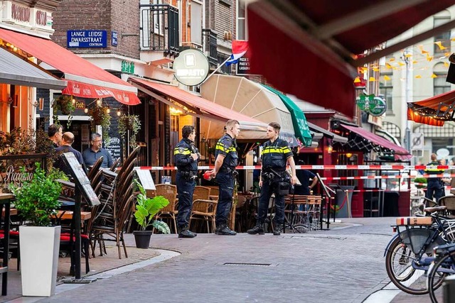 Der Tatort am Leidseplein in der Amsterdamer Innenstadt.  | Foto: Evert Elzinga (dpa)