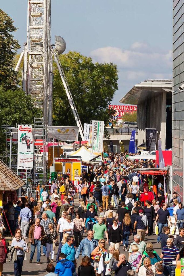 Dieses Bild einer Oberrheinmesse unter...ikumsandrang wird es 2021 nicht geben.  | Foto: Hubert_Braxmaier/Messe Offenburg