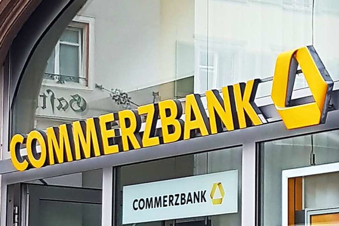 Auch für die Emmendinger Filiale der Commerzbank ist das Aus besiegelt.  | Foto: Axel Kremp