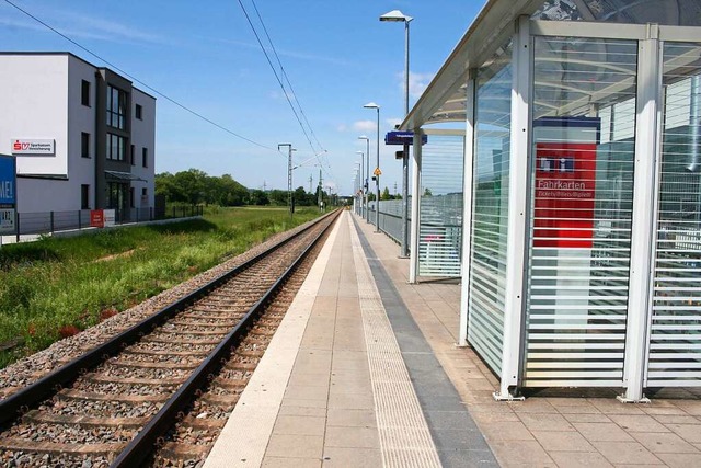 Die S-Bahn im Wiesental, hier der Halt Schopfheim West, soll ausgebaut werden.  | Foto: Marlies Jung-Knoblich