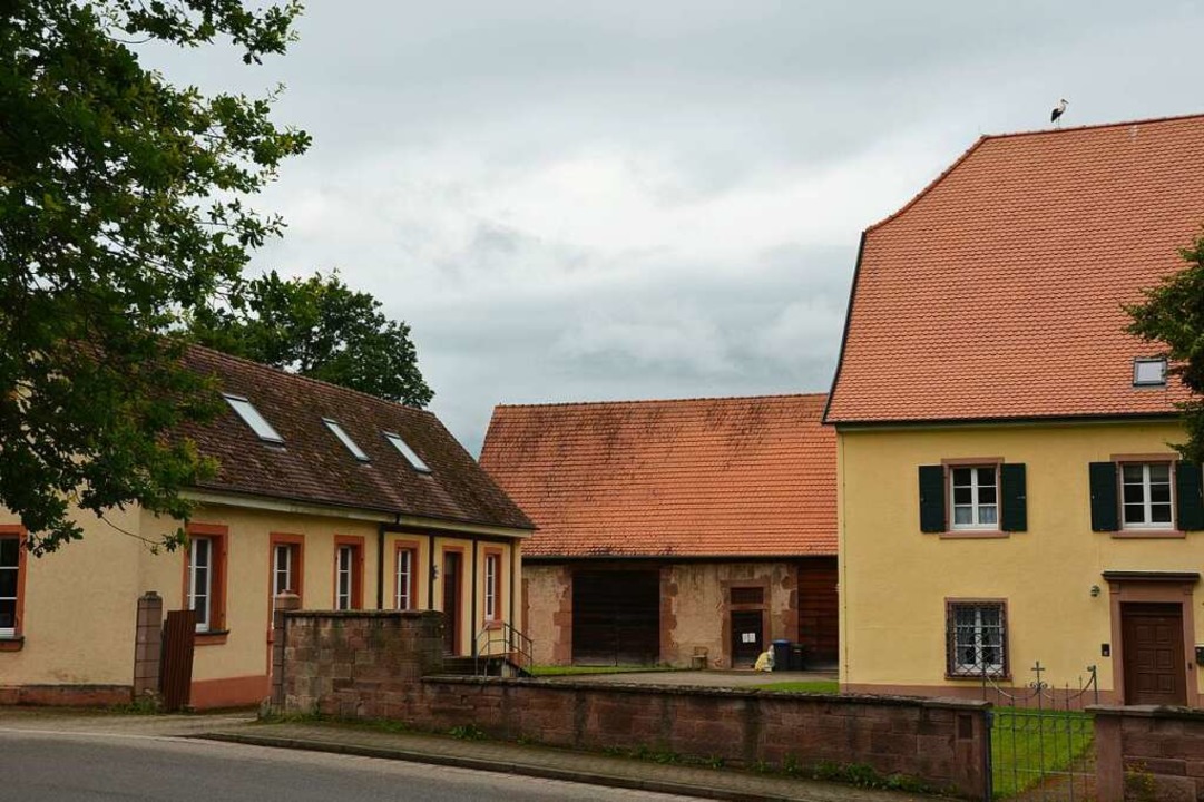 Das Ensemble aus Pfarrhaus, Scheune un...n Modell fr den Rest des Landes sein.  | Foto: Felix Lieschke