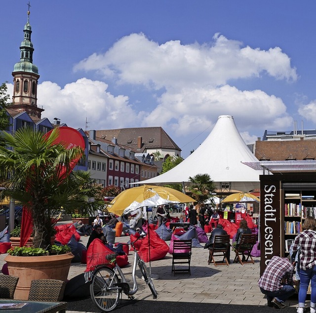 3000 Bcher stehen zur Auswahl.   | Foto: Helmut Seller