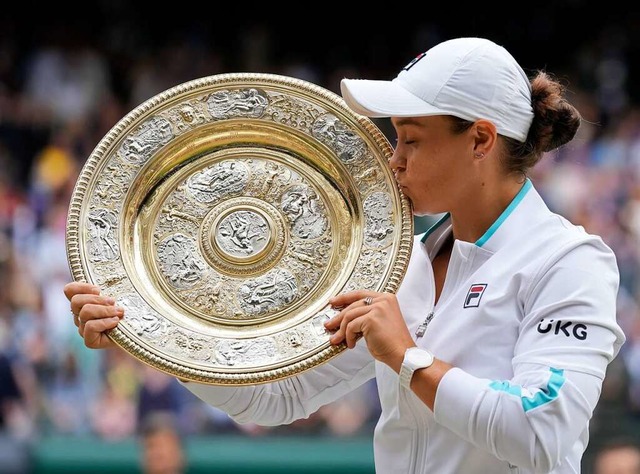 Ashleigh Barty und ihre Trophe  | Foto: Kirsty Wigglesworth (dpa)