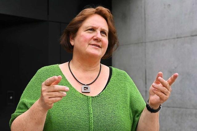 Auch Kultusministerin Schopper entlsst junge Lehrkrfte in den Sommerferien