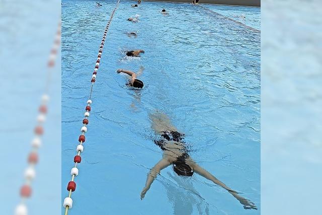 Schwimmsportler trainieren wieder
