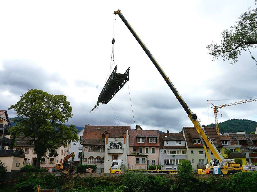 Der Jnglingssteg hebt ab.