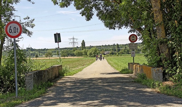 Die Brcke ber den Mhlkanal wird neu gebaut.   | Foto: Christiane Franz