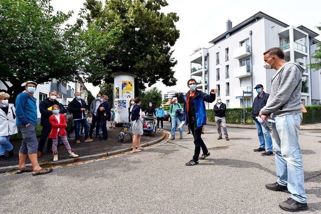 Raphael Buob (Mitte, blaue Jacke) und ...rechts) gehrten zu den Organisatoren.  | Foto: Thomas Kunz