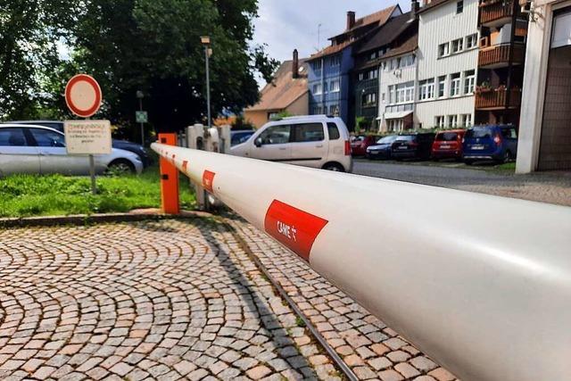 Mann geht auf den Hof der Polizei – Jetzt wird er wegen Hausfriedensbruch bestraft