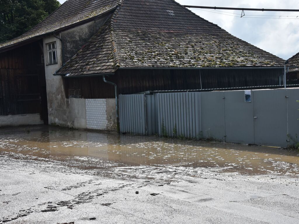 berschwemmungen am Markhof wo auch die Keller unter Wasser gesetzt wurden.