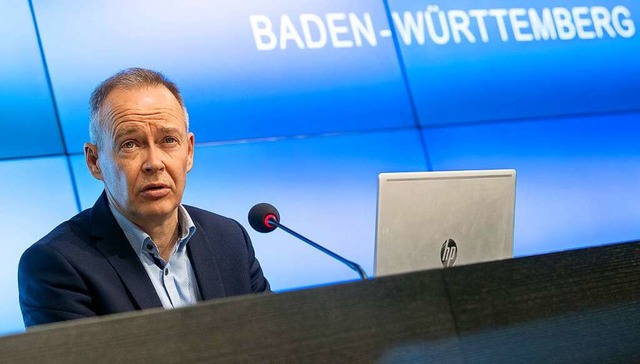 Stefan Brink, Baden-Wrttembergs Lande...i Online-Prfungen in Hochschulen vor.  | Foto: Sebastian Gollnow (dpa)