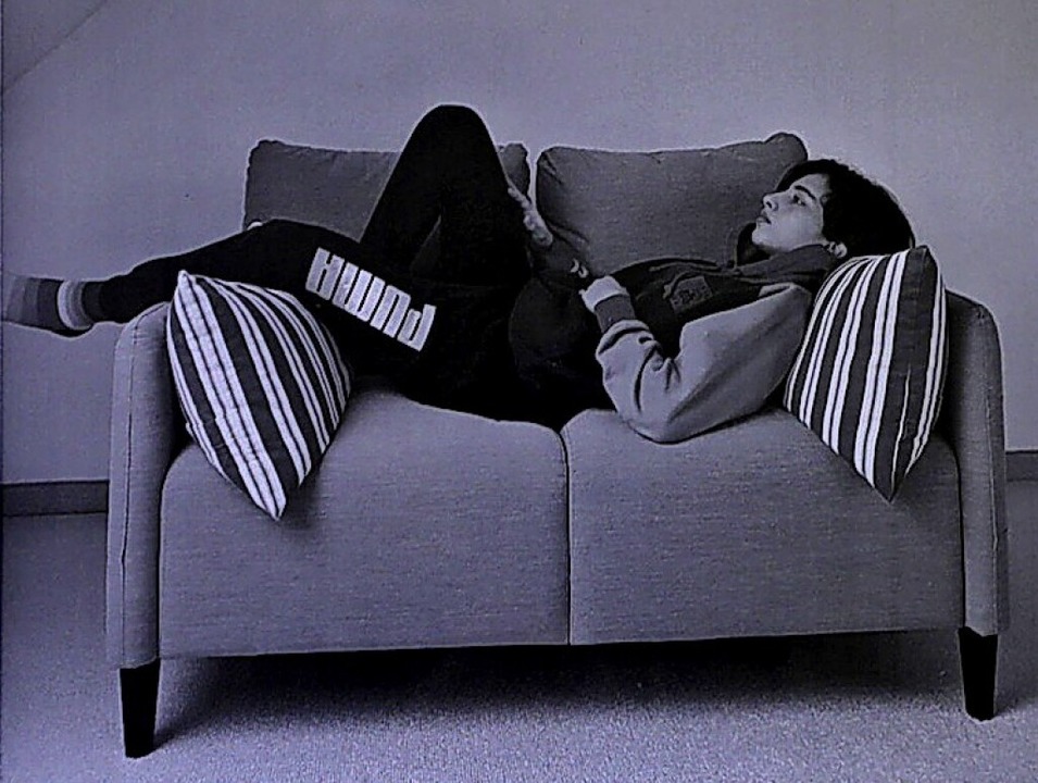 Mit &#8222;Mein graues Sofa&#8220; ist dieses Werk überschrieben.   | Foto: Christoph Breithaupt