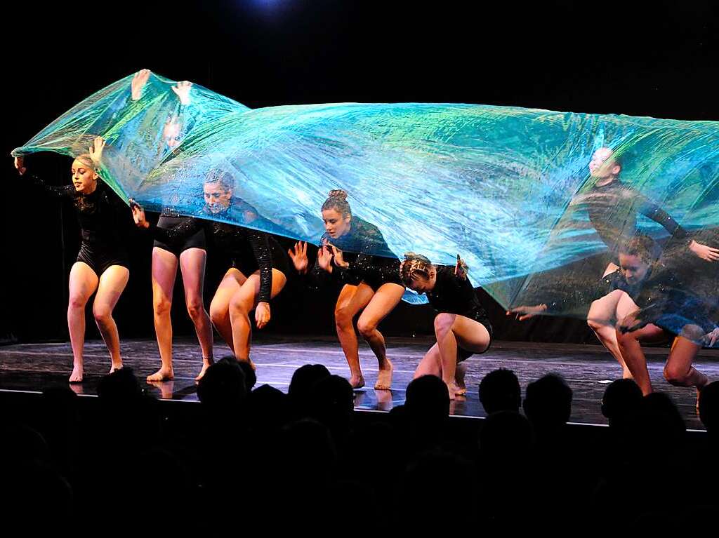 Die Ballettschule Dance Generation Staufen prsentierte im groen Zelt der Kulturbaustelle mit dem Tanztheater 