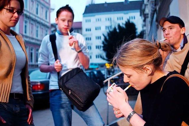 Verkaufsverbot hlt Jugendliche in der Schweiz kaum vom Rauchen ab
