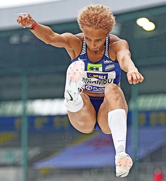 Malaika Mihambo bei der deutschen Meisterschaft in Braunschweig  | Foto: Michael Kappeler (dpa)