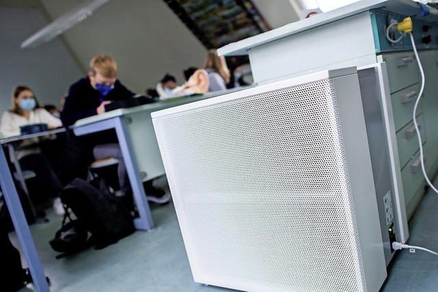 Eltern fordern Luftfilter an Schulen, Gemeinde lehnt dies ab