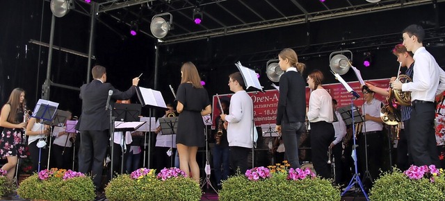 Mit zwei Stcken leisteten die Jungmus...n-Air-Festival im Langenstein-Stadion.  | Foto: suedkurier