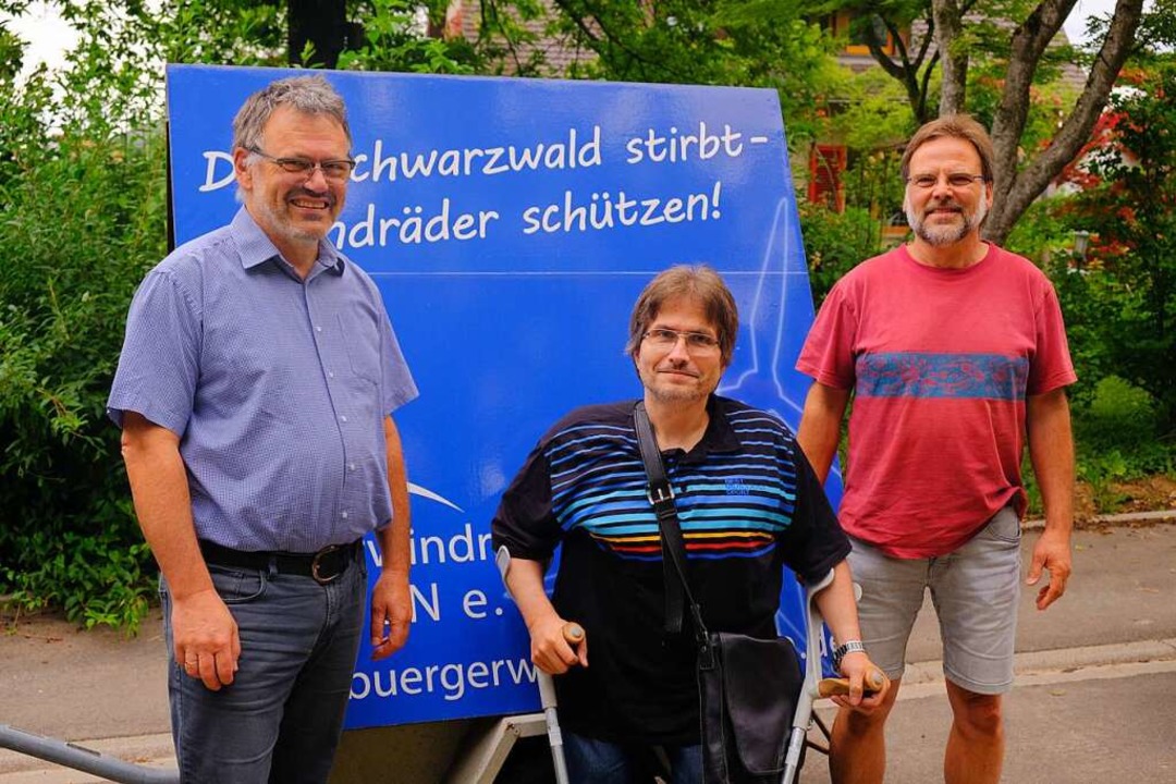 Georg Hoffmann, Oliver Faa und Kurt M...vom Vorstandsteam Brgerwindrad Blauen  | Foto: Martin Pfefferle