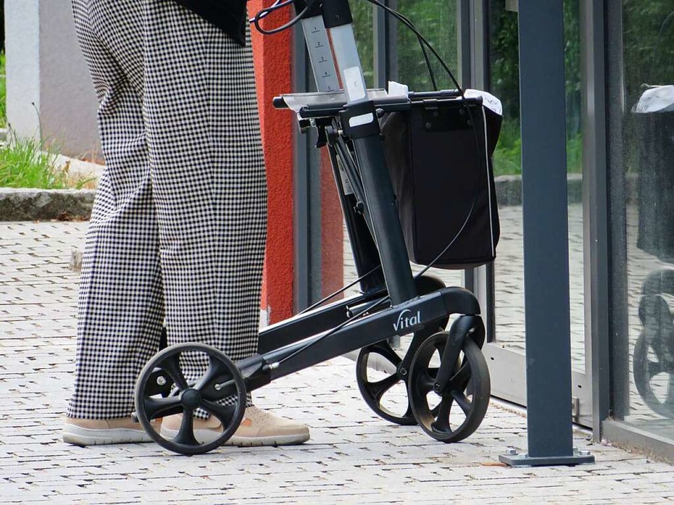 Bei einem Unfall in Freiburg-Weingarte...rau mit Rollator verletzt. Symbolbild.  | Foto: Peter Gerigk